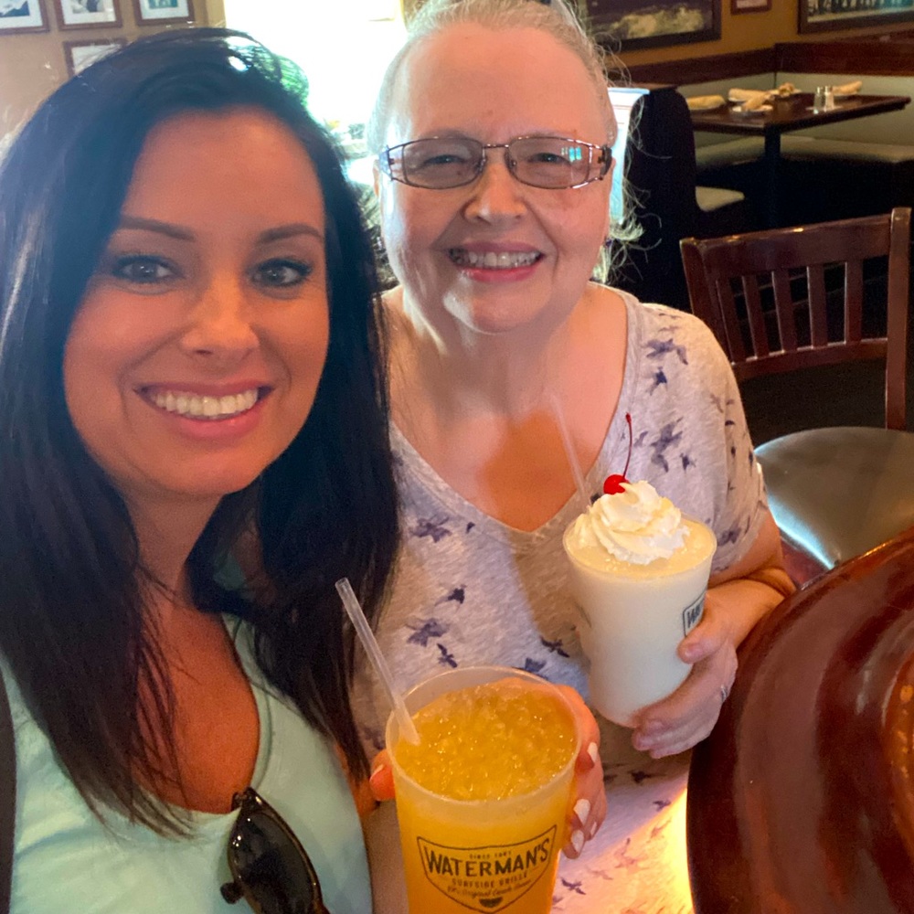 Meet your Posher, Kindra